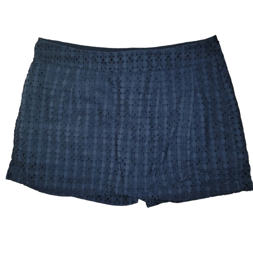 CAbi Eyelet Mini Skort in Navy Blue 5111 size 6
